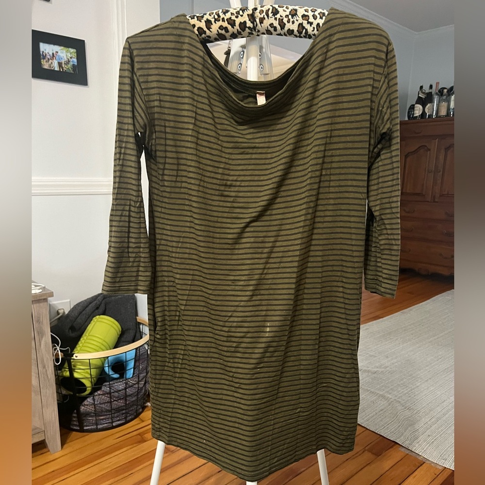 Quarter-sleeve Tunic